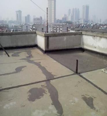 许昌漏水维修 楼顶漏水是什么原因，楼顶漏水维修方法是什么?